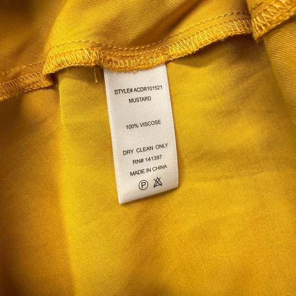 NWT ASTR the Label Enola Satin Smocked Midi Dress Romantic Quiet Luxury Boho - Picture 11 of 12